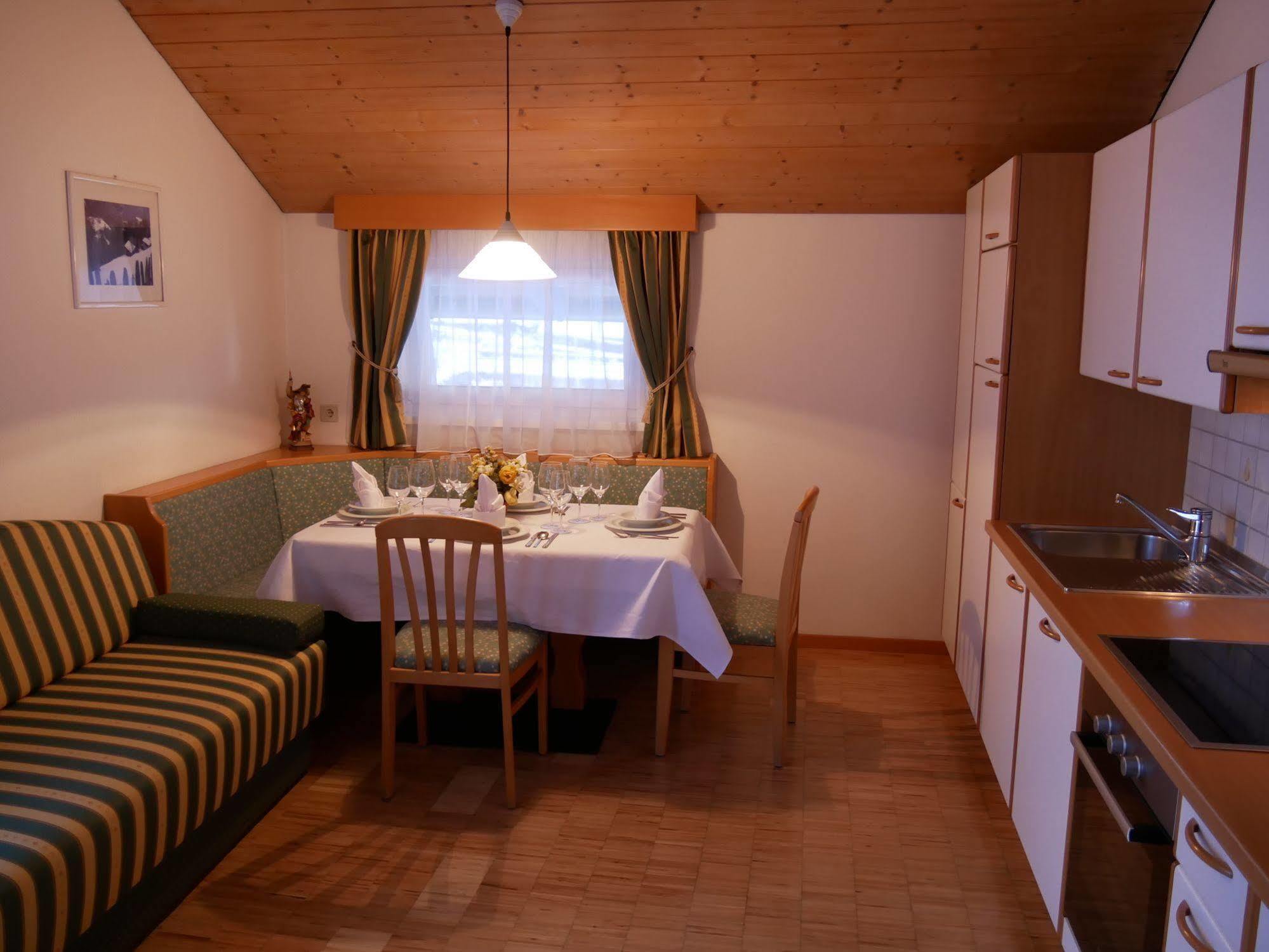Appartmenthotel Residence Elvis Ortisei Exterior foto